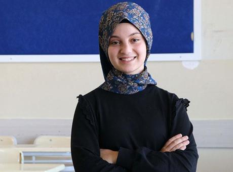 LGS'de Türkiye birincisi oldu! İşte Şevval'in hüzünlü ve gurur veren hikayesi