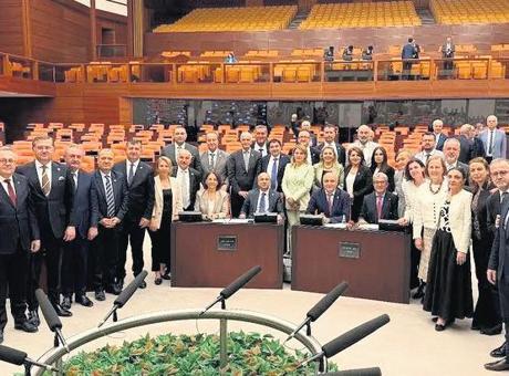 Meclis 1 Ekim’e kadar tatile girdi