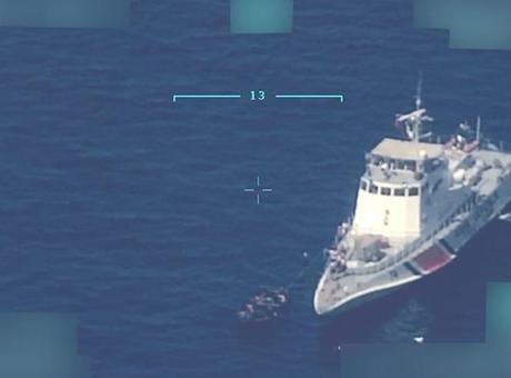 MSB: Düzensiz göçmenleri, Türk Sahil Güvenlik ekipleri kurtardı