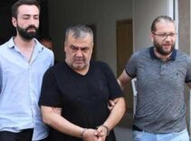 Şarkıcı Metin Işık silahlı kavgaya karışmıştı! Karar bozuldu, dava yeniden görülüyor
