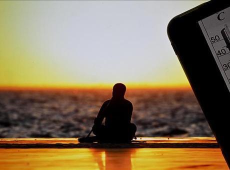 Sıcaklıklar rekor kırmaya devam ediyor! Termometreler 48 dereceyi gösterdi