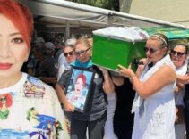 Streç filme sarılı cesedi bulunmuştu! Tabutunu sadece kadınlar taşıdı