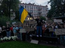 Ukrayna sokakları karıştı! Yolsuzlukla mücadele kurumlarının yetkileri kısıtlandı