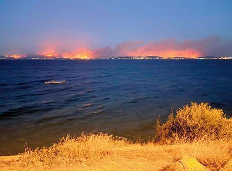 Yangın Çeşme’ye sıçradı