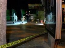 Bakırköy'de dehşet: Tartışmayı ayırmak isteyen kadın bacağından vuruldu