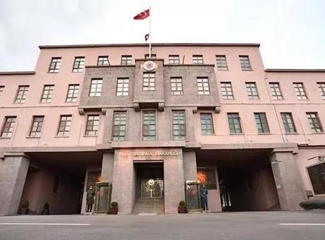 Nusaybin'deki bayrak provokasyonuyla ilgili MSB'den açıklama: İdari tahkikat başlatıldı