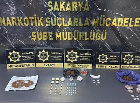 Sakarya'da uyuşturucu operasyonunda 5 şüpheli yakalandı