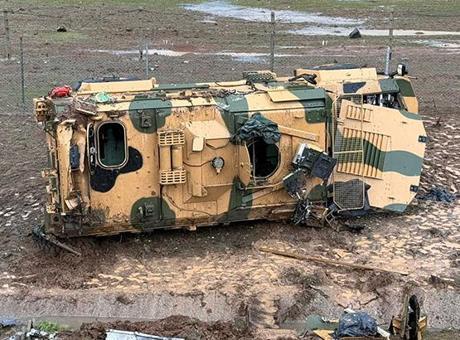 Gaziantep'te askeri araç şarampole devrildi! 10 yaralı