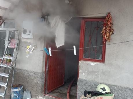 Konya'da iki katlı evde yangın: 1 ölü, 1 yaralı