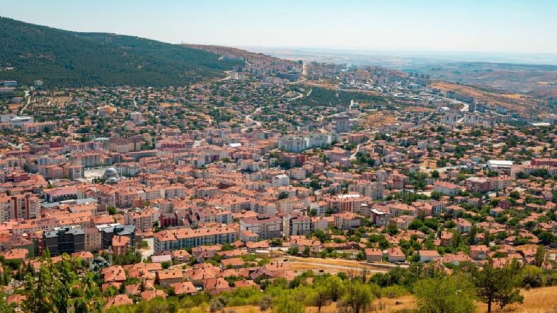 Türkiye'de yaşamanın zor olduğu şehirler açıklandı: İşte listeye giren iller