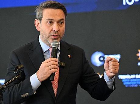 Bakan Bayraktar: Türkiye dünyanın en büyük derin deniz filosuna sahip 4
