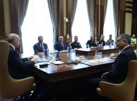 Cumhurbaşkanı Erdoğan, Polis Haftası’nda Bakan Çiftçi ve heyetini kabul etti