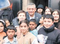 ‘Demokrasi için seçim şart’