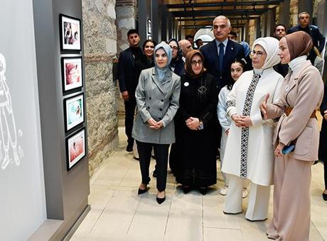 Emine Erdoğan, Rami Çocuk ve Sanat Bienali'nin açılışına katıldı