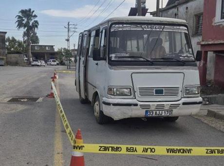 Feci olay! 2 yaşındaki çocuk babasının kullandığı aracın altında can verdi