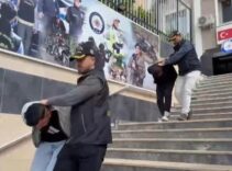 İş insanına büyük şok! Çalan telefonu açtı kabusu yaşadı: ‘Ben de inandım’