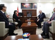 TBMM Başkanı Kurtulmuş rahatsızlanan Güney Kore milletvekilini ziyaret etti