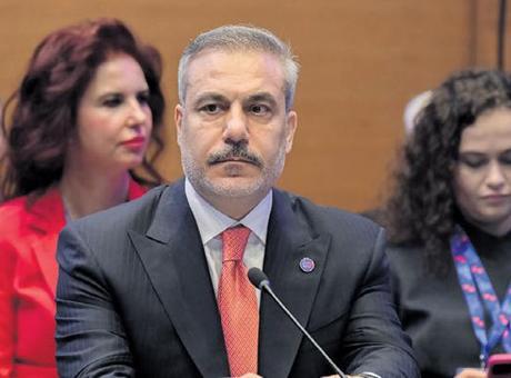 Üçlü Deniz girişimi: Bakan Fidan zirveye katıldı