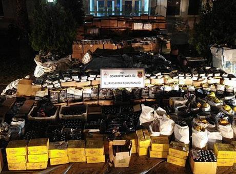Adana’da dev operasyon! Milyonlarca liralık kaçak ürün ele geçirildi
