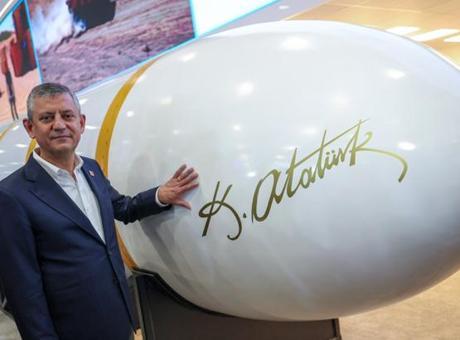 CHP Genel Başkanı Özgür Özel SAHA 2026'yı ziyaret etti! “Etkilenmediğim yok, hepsi harika”