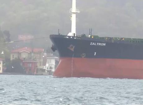 İstanbul Boğazı'nda gemi arızası! Trafik çift yönlü askıya alındı