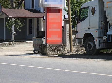 Sakarya'da kahreden kaza! Çöp kamyonu altında kalan kadın hayatını kaybetti