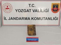 Yozgat’ta kaçak eser operasyonu! Paha biçilemeyen kitap ele geçirildi