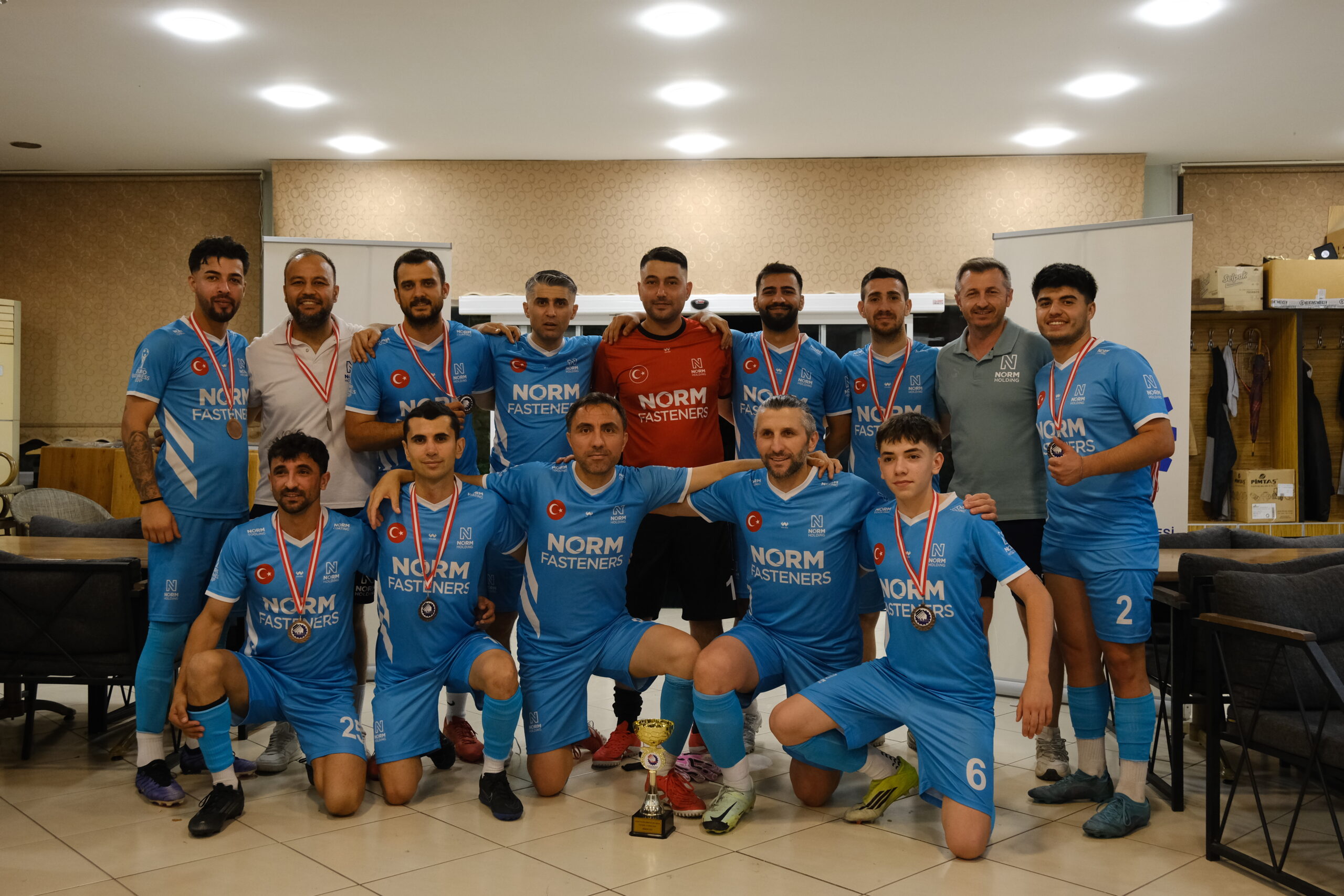 Ve Şampiyon NORM HOLDİNG