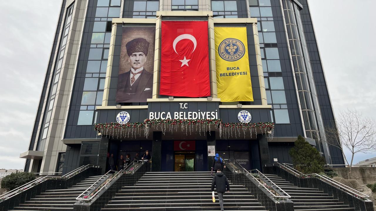 Buca Belediyesi Soruşturmasında Şok Detaylar! Mesajlar ve Para Trafiği Ortaya Çıktı